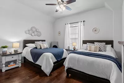 305 Landview Drive, Burleson, TX 76028 - Photo 32