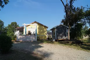 402 E College St, Canton, TX 75103 - Photo 22