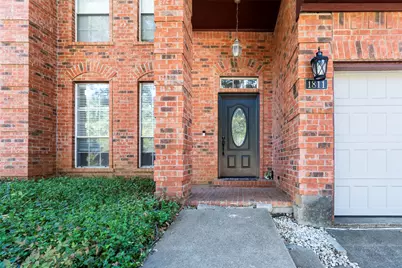 1811 Rolling Ridge Drive, Grapevine, TX 76051 - Photo 4