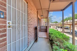10556 High Hollows Dr, Dallas, TX 75230 - Photo 18