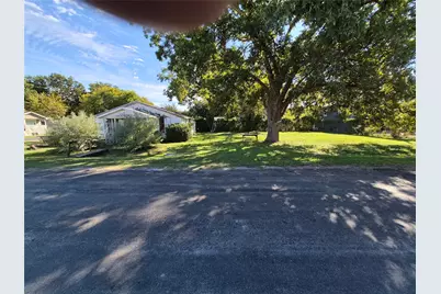 421 Daytona Avenue, Lucas, TX 75002 - Photo 2