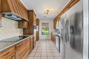 10 Oleander St, Waco, TX 76708 - Photo 12