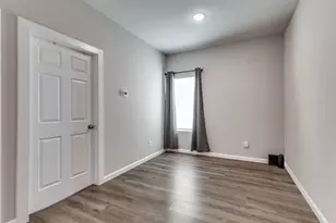 1425 Evans Ave, Fort Worth, TX 76104 - Photo 10