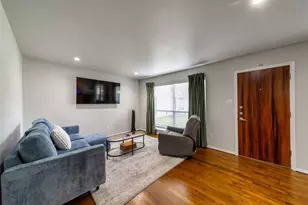 4616 W Lovers Ln, Dallas, TX 75209 - Photo 4