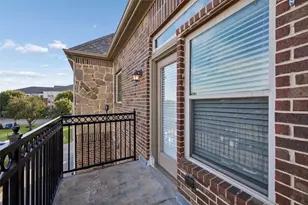 4085 Winsor Dr, Farmers Branch, TX 75244 - Photo 30