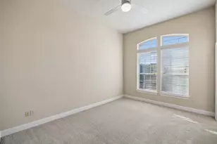 4085 Winsor Dr, Farmers Branch, TX 75244 - Photo 22