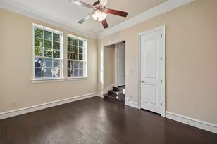 4085 Winsor Dr, Farmers Branch, TX 75244 - Photo 18