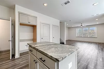 325 McConathy Way, Flower Mound, TX 75028 - Photo 8