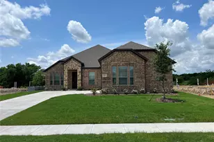 277 Middlefield Dr., Red Oak, TX 75154 - Photo 2