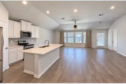 2532 Silver Fox Trail, Weatherford, TX 76087 - Photo 2