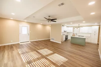 742 Henderson Street, Wills Point, TX 75169 - Photo 6