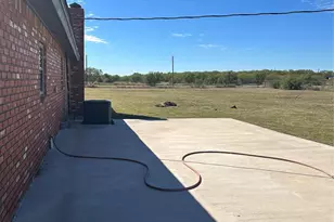 110 Hutchins Rd, Olney, TX 76374 - Photo 4