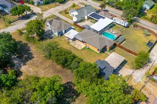 3823 Dempster Ave, Cockrell Hill, TX 75211 - Photo 36
