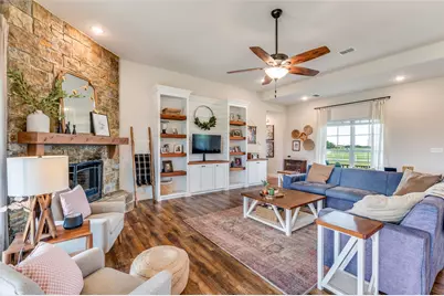 6200 McNatt, Aubrey, TX 76227 - Photo 2
