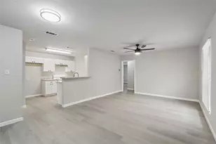 844 Potomac Dr, Lancaster, TX 75134 - Photo 2
