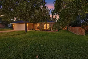 1903 W Spanish Oak Dr, Granbury, TX 76048 - Photo 1