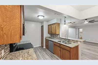 1903 W Spanish Oak Drive, Granbury, TX 76048 - Photo 24