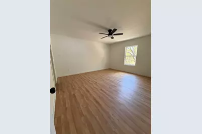 419 S Bond Avenue, Dallas, TX 75211 - Photo 10