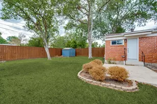 1718 Pat Dr, Dallas, TX 75228 - Photo 24