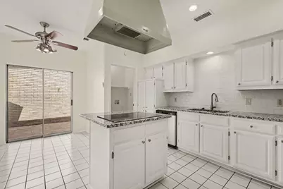 5825 Preston Valley Drive, Dallas, TX 75240 - Photo 18