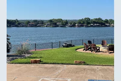 115 W Doyle Street, Granbury, TX 76048 - Photo 16
