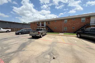 2266 W Oak St, Denton, TX 76201 - Photo 12