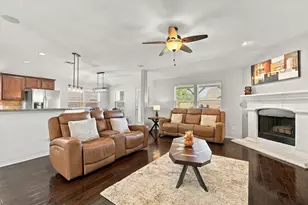1117 Lake Hollow Dr, Little Elm, TX 75068 - Photo 4