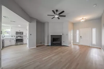 337 McMurtry Drive, Arlington, TX 76002 - Photo 4