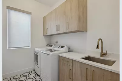2427 Vagas Street, Dallas, TX 75219 - Photo 20