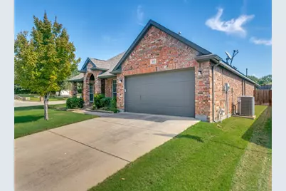 10132 Ash Creek Lane, Fort Worth, TX 76177 - Photo 2