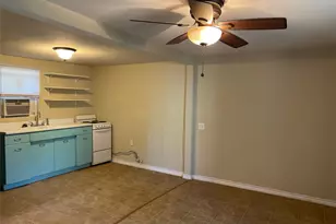 857 Vine St, Abilene, TX 79602 - Photo 2