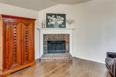 1032 Roundrock Drive, Saginaw, TX 76179 - Photo 8