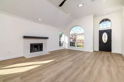2048 Bay View Drive, Irving, TX 75060 - Photo 8