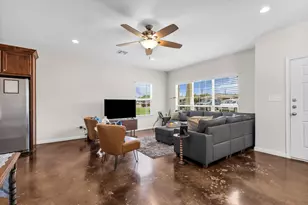 2225 S 2nd St, Waco, TX 76706 - Photo 6