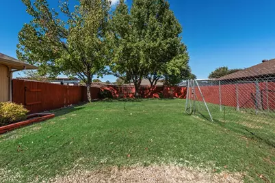 1616 Saxony Place, Carrollton, TX 75007 - Photo 24