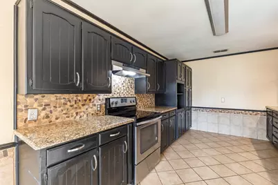 900 Stonelake Drive, Cleburne, TX 76033 - Photo 10