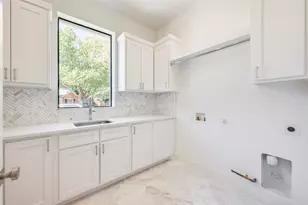 3304 Royal Ln, Dallas, TX 75229 - Photo 20
