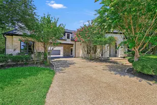 2910 Wellington Dr, Sherman, TX 75092 - Photo 2