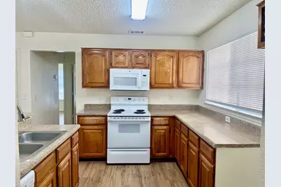 1414 Middleton Drive, Cedar Hill, TX 75104 - Photo 4