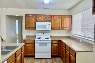 1414 Middleton Dr, Cedar Hill, TX 75104 - Photo 4
