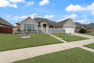 1424 Silent Springs Dr, Fort Worth, TX 76052 - Photo 2