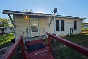 713 W Fannin, Mexia, TX 76667 - Photo 8
