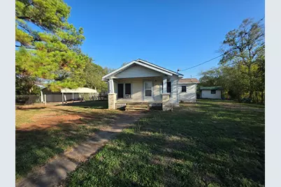 713 W Fannin, Mexia, TX 76667 - Photo 1