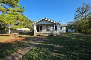 713 W Fannin, Mexia, TX 76667 - Photo 1