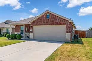 209 Wishbone Ln, Fort Worth, TX 76052 - Photo 4