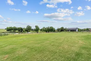 2028 Pinnell Pr, Weatherford, TX 76088 - Photo 38