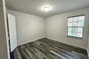 5349 Cameron Dr, Grand Prairie, TX 75052 - Photo 6