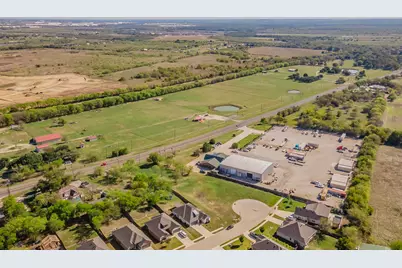 453 S 2nd Street, Krum, TX 76249 - Photo 24