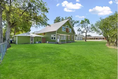 300 E 3rd Street, Blooming Grove, TX 76626 - Photo 40