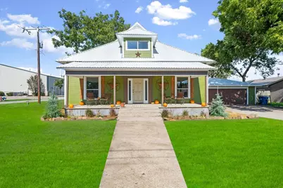 300 E 3rd Street, Blooming Grove, TX 76626 - Photo 2